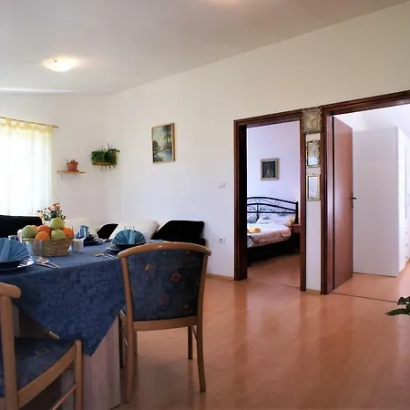 Holiday home Holiday Emina