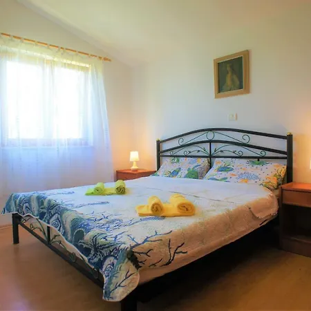 Holiday home Holiday Emina *